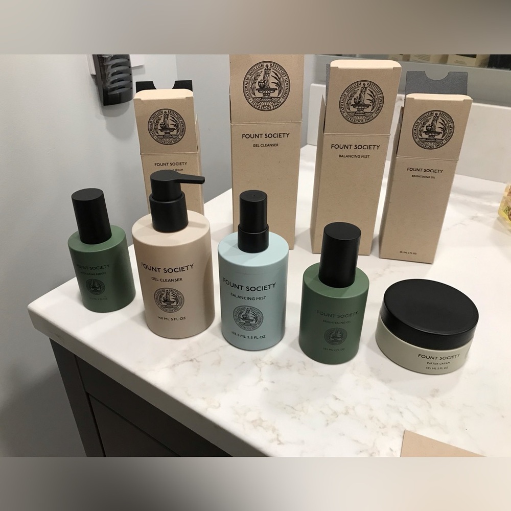 Fount Society “The Routine” set. Will sell separately if interested.